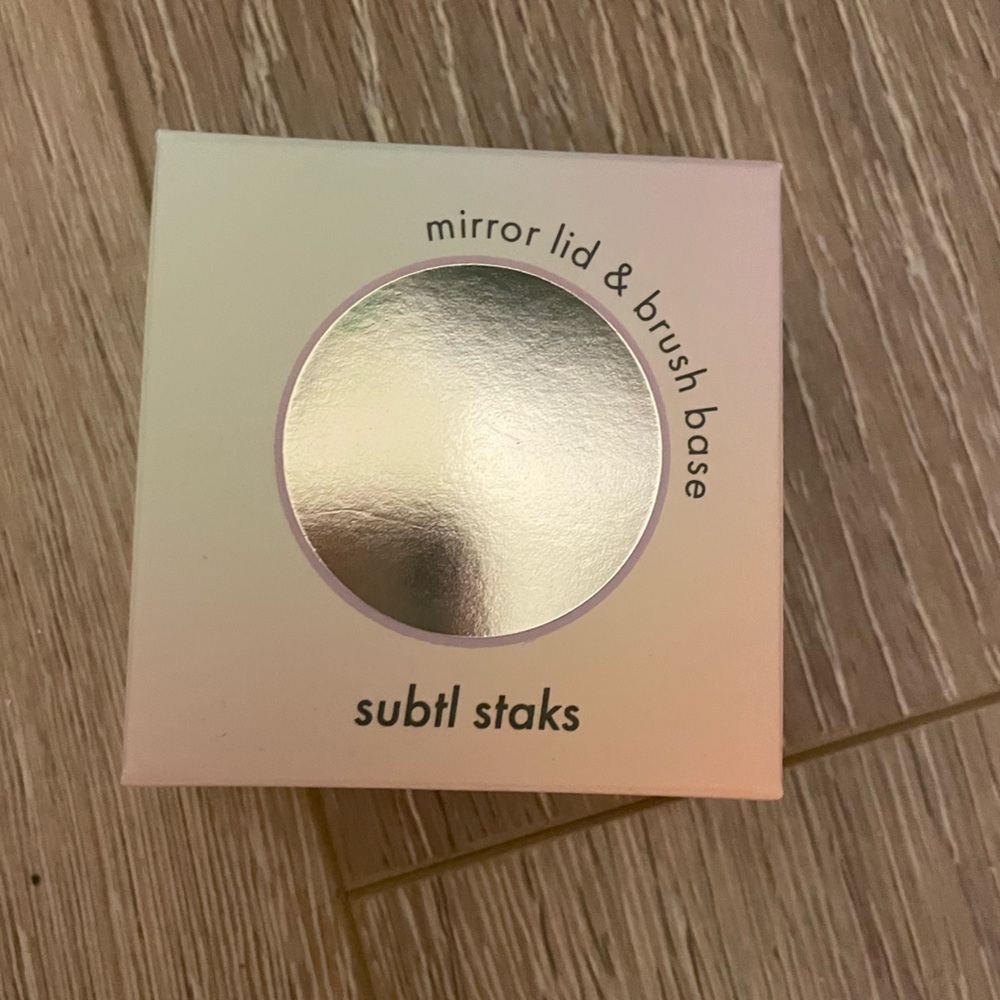 Subtl Staks Mirror and brush base - NEW